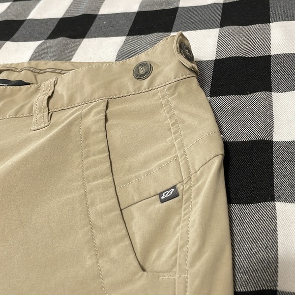 Eddie Bauer Sport Adjustable Capri's Size 10 Stretch 4 Zipper pockets Tan Hiking - Picture 5 of 16